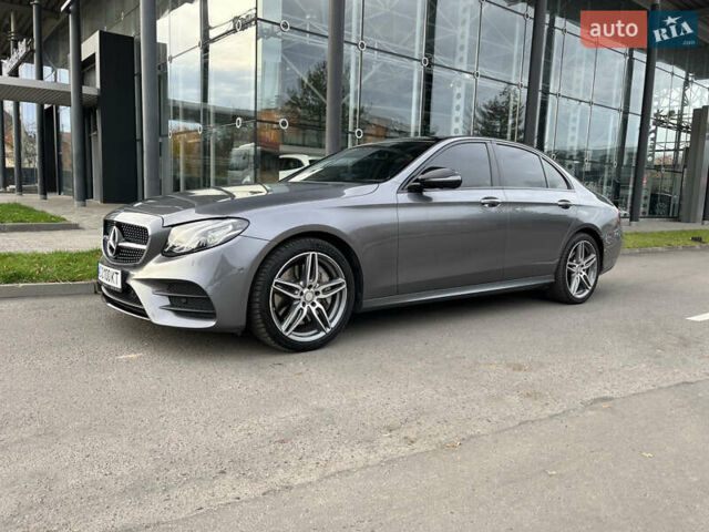 Серый Мерседес Е-Класс, объемом двигателя 3 л и пробегом 122 тыс. км за 37500 $, фото 1 на Automoto.ua
