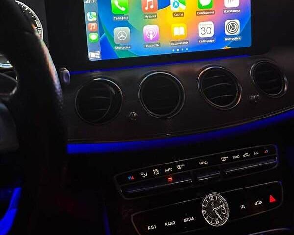 Серый Мерседес Е-Класс, объемом двигателя 0 л и пробегом 177 тыс. км за 38000 $, фото 12 на Automoto.ua