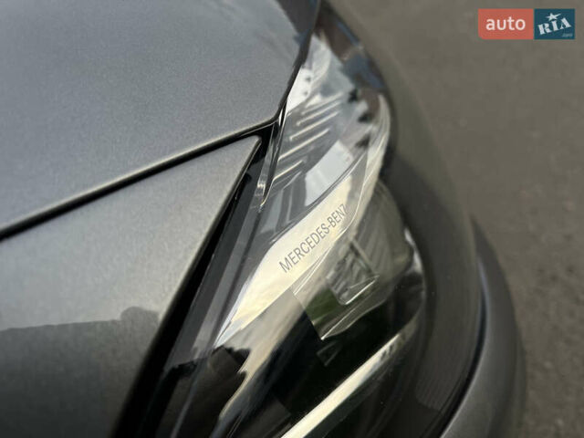 Серый Мерседес Е-Класс, объемом двигателя 3 л и пробегом 122 тыс. км за 37500 $, фото 9 на Automoto.ua