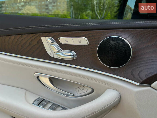 Серый Мерседес Е-Класс, объемом двигателя 2 л и пробегом 102 тыс. км за 25890 $, фото 17 на Automoto.ua