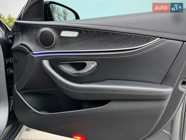 Серый Мерседес Е-Класс, объемом двигателя 1.95 л и пробегом 174 тыс. км за 34800 $, фото 52 на Automoto.ua