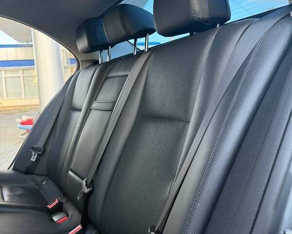 Сірий Мерседес Е-Клас, об'ємом двигуна 1.95 л та пробігом 242 тис. км за 25900 $, фото 57 на Automoto.ua