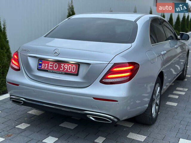 Серый Мерседес Е-Класс, объемом двигателя 2 л и пробегом 234 тыс. км за 22700 $, фото 4 на Automoto.ua