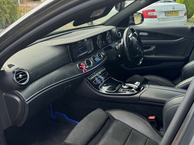 Сірий Мерседес Е-Клас, об'ємом двигуна 3 л та пробігом 228 тис. км за 20000 $, фото 5 на Automoto.ua