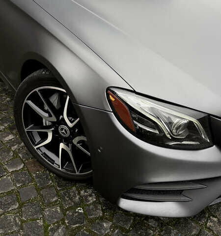 Серый Мерседес Е-Класс, объемом двигателя 3 л и пробегом 127 тыс. км за 38000 $, фото 4 на Automoto.ua