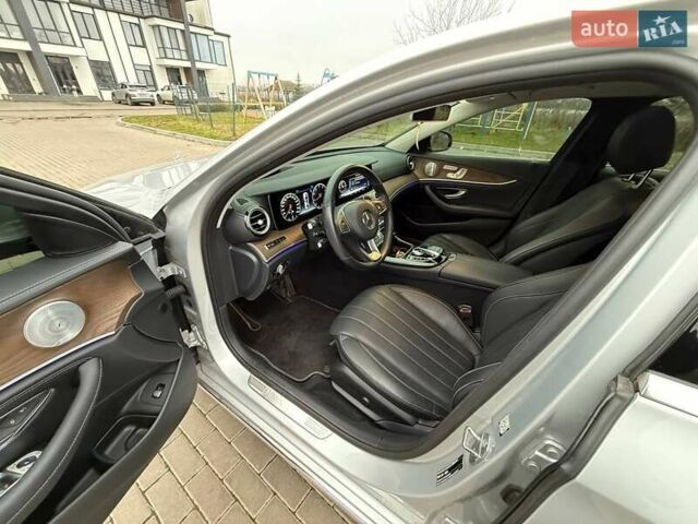 Сірий Мерседес Е-Клас, об'ємом двигуна 1.99 л та пробігом 64 тис. км за 35500 $, фото 15 на Automoto.ua