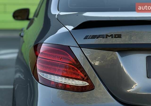 Сірий Мерседес Е-Клас, об'ємом двигуна 1.99 л та пробігом 181 тис. км за 28499 $, фото 41 на Automoto.ua