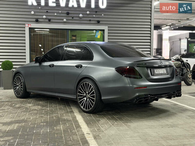Серый Мерседес Е-Класс, объемом двигателя 3 л и пробегом 93 тыс. км за 42500 $, фото 5 на Automoto.ua