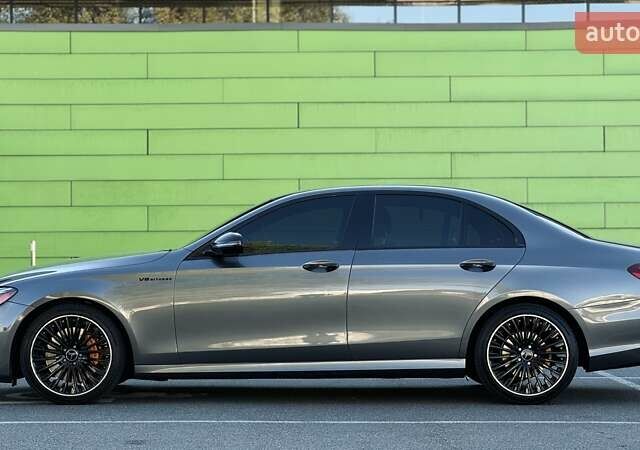 Сірий Мерседес Е-Клас, об'ємом двигуна 1.99 л та пробігом 181 тис. км за 28499 $, фото 4 на Automoto.ua