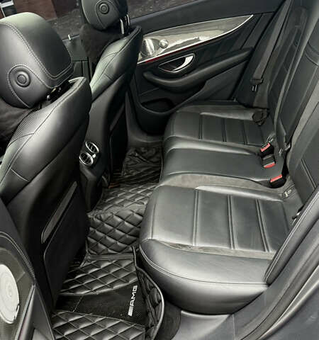 Серый Мерседес Е-Класс, объемом двигателя 3 л и пробегом 127 тыс. км за 38000 $, фото 11 на Automoto.ua