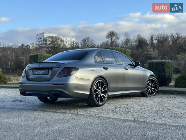Сірий Мерседес Е-Клас, об'ємом двигуна 3 л та пробігом 127 тис. км за 37800 $, фото 21 на Automoto.ua
