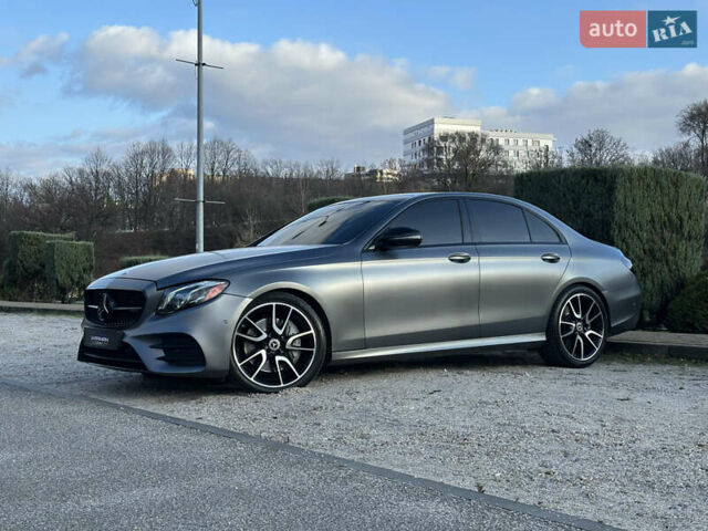 Сірий Мерседес Е-Клас, об'ємом двигуна 3 л та пробігом 127 тис. км за 37800 $, фото 1 на Automoto.ua