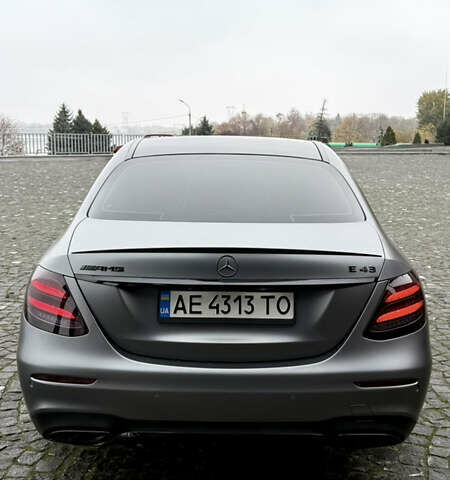 Серый Мерседес Е-Класс, объемом двигателя 3 л и пробегом 127 тыс. км за 38000 $, фото 13 на Automoto.ua