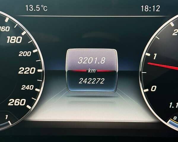 Сірий Мерседес Е-Клас, об'ємом двигуна 1.95 л та пробігом 242 тис. км за 25900 $, фото 53 на Automoto.ua