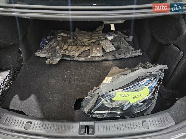 Серый Мерседес Е-Класс, объемом двигателя 2 л и пробегом 149 тыс. км за 20300 $, фото 10 на Automoto.ua