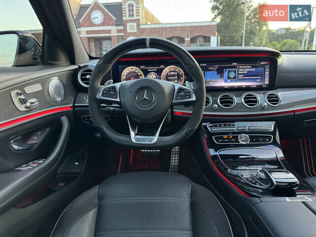 Серый Мерседес Е-Класс, объемом двигателя 3.98 л и пробегом 98 тыс. км за 67500 $, фото 26 на Automoto.ua