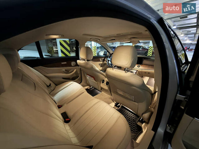 Сірий Мерседес Е-Клас, об'ємом двигуна 1.95 л та пробігом 139 тис. км за 33000 $, фото 10 на Automoto.ua