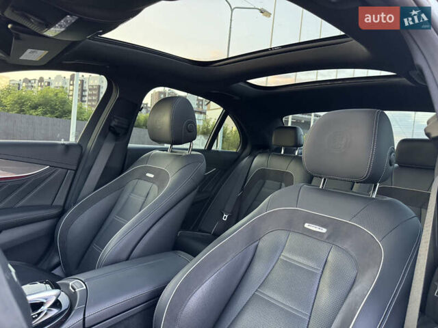 Серый Мерседес Е-Класс, объемом двигателя 3.98 л и пробегом 98 тыс. км за 67500 $, фото 45 на Automoto.ua