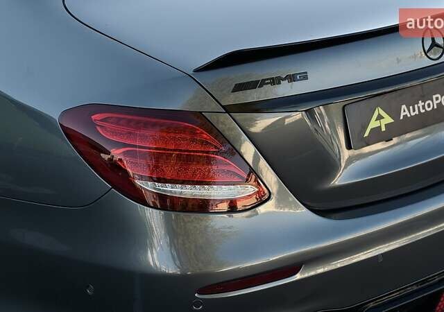 Сірий Мерседес Е-Клас, об'ємом двигуна 1.99 л та пробігом 181 тис. км за 28499 $, фото 44 на Automoto.ua