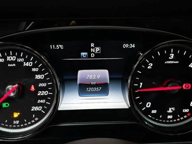 Серый Мерседес Е-Класс, объемом двигателя 2 л и пробегом 120 тыс. км за 13600 $, фото 5 на Automoto.ua