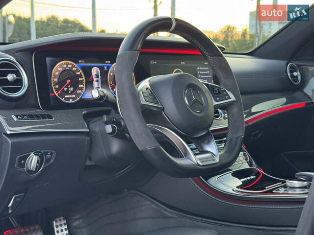 Серый Мерседес Е-Класс, объемом двигателя 3.98 л и пробегом 98 тыс. км за 67500 $, фото 47 на Automoto.ua