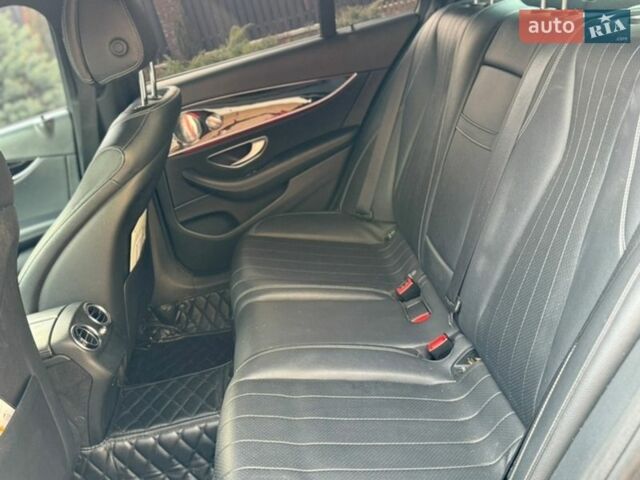 Серый Мерседес Е-Класс, объемом двигателя 2 л и пробегом 125 тыс. км за 29000 $, фото 14 на Automoto.ua