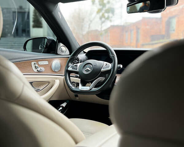 Серый Мерседес Е-Класс, объемом двигателя 3 л и пробегом 116 тыс. км за 53990 $, фото 9 на Automoto.ua