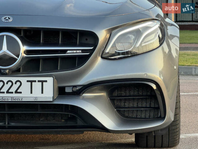 Серый Мерседес Е-Класс, объемом двигателя 3.98 л и пробегом 98 тыс. км за 67500 $, фото 15 на Automoto.ua