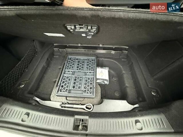 Сірий Мерседес Е-Клас, об'ємом двигуна 1.99 л та пробігом 64 тис. км за 35500 $, фото 22 на Automoto.ua