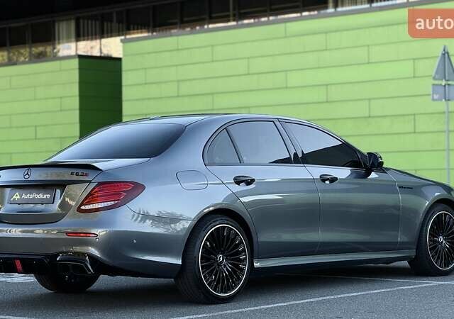 Сірий Мерседес Е-Клас, об'ємом двигуна 1.99 л та пробігом 181 тис. км за 28499 $, фото 7 на Automoto.ua