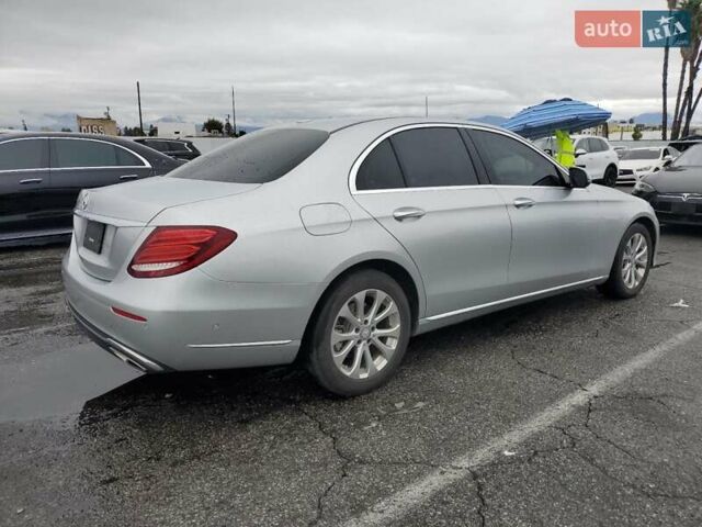 Серый Мерседес Е-Класс, объемом двигателя 2 л и пробегом 133 тыс. км за 6000 $, фото 3 на Automoto.ua