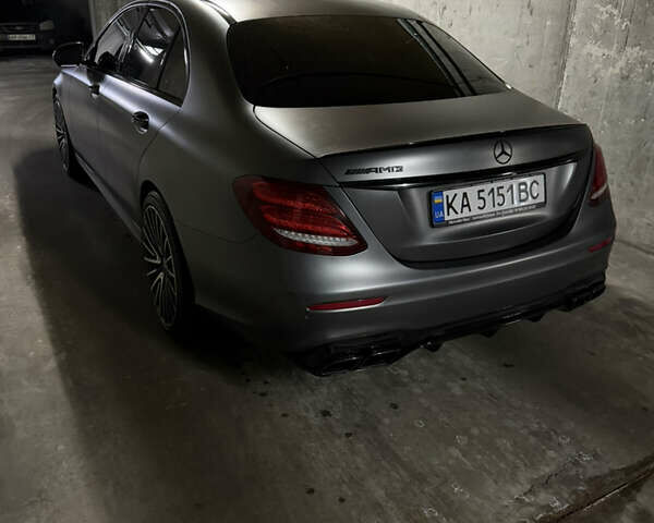 Серый Мерседес Е-Класс, объемом двигателя 3 л и пробегом 89 тыс. км за 45000 $, фото 7 на Automoto.ua