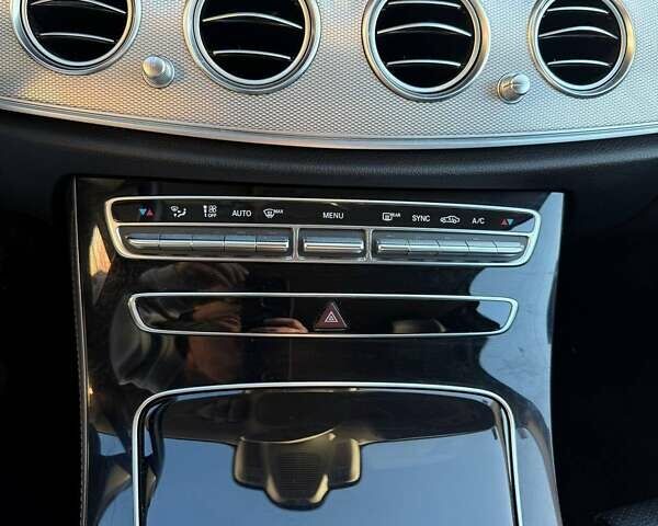 Сірий Мерседес Е-Клас, об'ємом двигуна 1.95 л та пробігом 242 тис. км за 25900 $, фото 65 на Automoto.ua