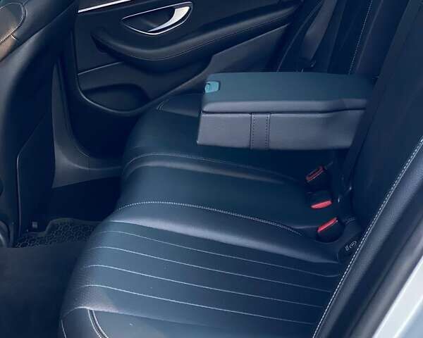 Серый Мерседес Е-Класс, объемом двигателя 1.99 л и пробегом 94 тыс. км за 29790 $, фото 64 на Automoto.ua