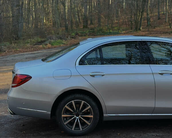 Сірий Мерседес Е-Клас, об'ємом двигуна 1.99 л та пробігом 109 тис. км за 28500 $, фото 12 на Automoto.ua