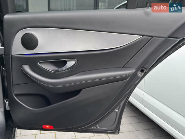 Сірий Мерседес Е-Клас, об'ємом двигуна 2 л та пробігом 225 тис. км за 29500 $, фото 21 на Automoto.ua
