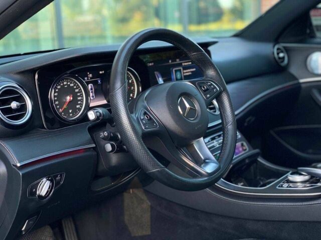 Серый Мерседес Е-Класс, объемом двигателя 2 л и пробегом 94 тыс. км за 30990 $, фото 10 на Automoto.ua