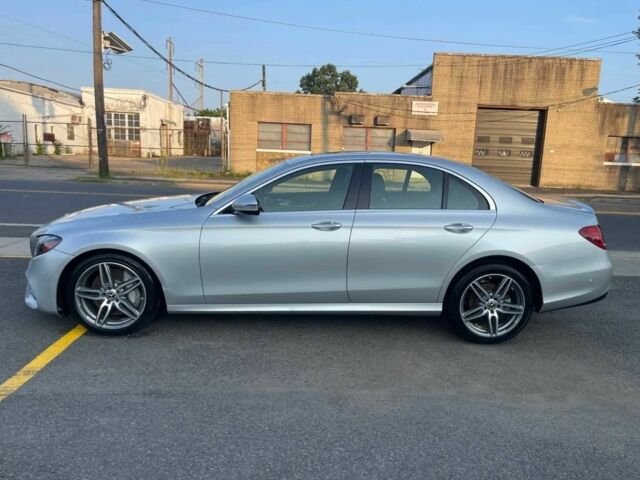 Серый Мерседес Е-Класс, объемом двигателя 2 л и пробегом 103 тыс. км за 22500 $, фото 5 на Automoto.ua