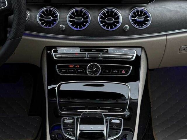 Серый Мерседес Е-Класс, объемом двигателя 2 л и пробегом 112 тыс. км за 29000 $, фото 9 на Automoto.ua