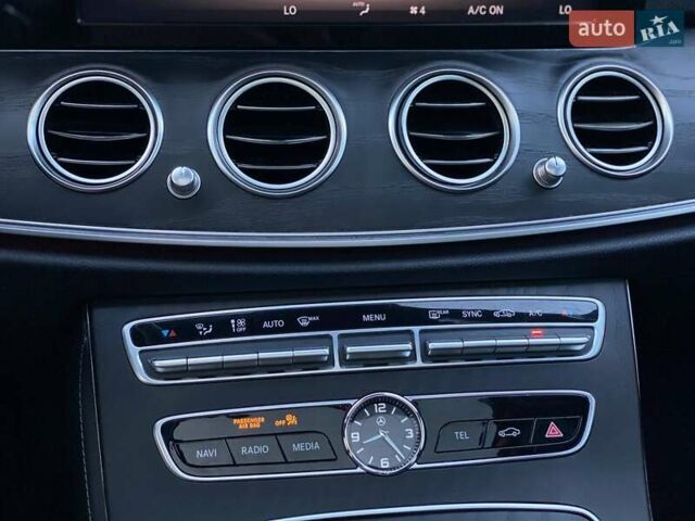 Сірий Мерседес Е-Клас, об'ємом двигуна 1.99 л та пробігом 94 тис. км за 29490 $, фото 52 на Automoto.ua