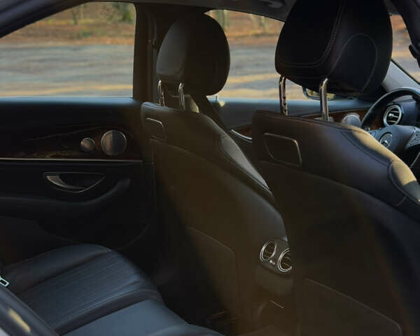 Сірий Мерседес Е-Клас, об'ємом двигуна 1.99 л та пробігом 109 тис. км за 28500 $, фото 19 на Automoto.ua