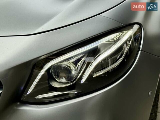 Сірий Мерседес Е-Клас, об'ємом двигуна 3.98 л та пробігом 17 тис. км за 96500 $, фото 7 на Automoto.ua
