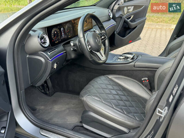 Серый Мерседес Е-Класс, объемом двигателя 3 л и пробегом 129 тыс. км за 49000 $, фото 77 на Automoto.ua