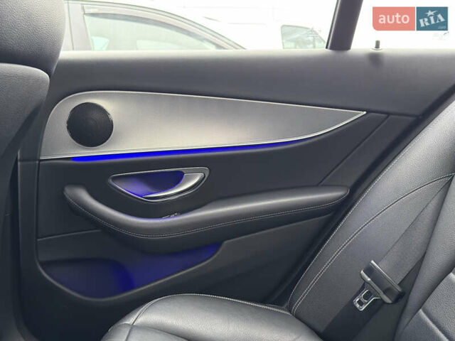 Сірий Мерседес Е-Клас, об'ємом двигуна 2 л та пробігом 225 тис. км за 29500 $, фото 22 на Automoto.ua