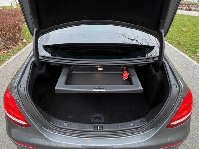 Серый Мерседес Е-Класс, объемом двигателя 2 л и пробегом 112 тыс. км за 29000 $, фото 20 на Automoto.ua