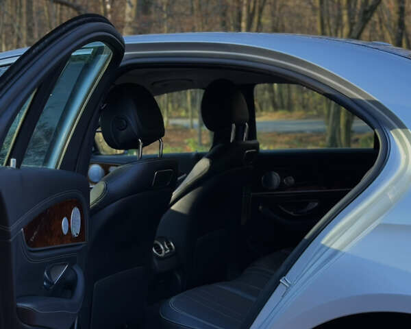 Сірий Мерседес Е-Клас, об'ємом двигуна 1.99 л та пробігом 109 тис. км за 28500 $, фото 20 на Automoto.ua