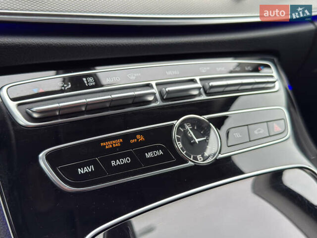 Сірий Мерседес Е-Клас, об'ємом двигуна 2 л та пробігом 225 тис. км за 29500 $, фото 24 на Automoto.ua