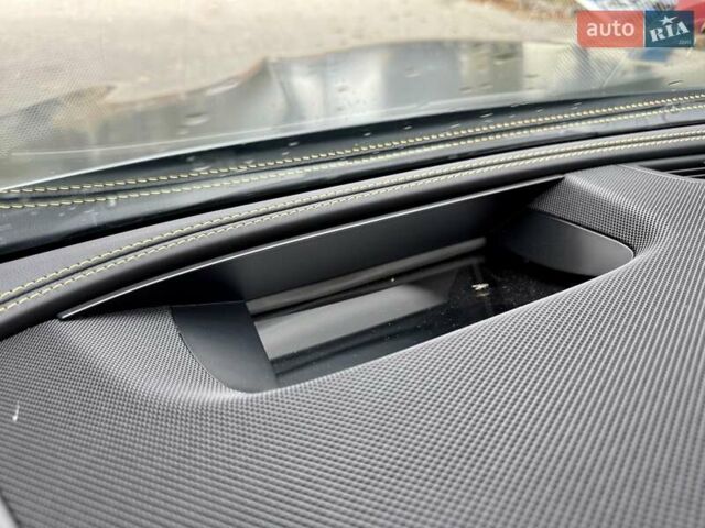 Сірий Мерседес Е-Клас, об'ємом двигуна 3.98 л та пробігом 17 тис. км за 96500 $, фото 46 на Automoto.ua