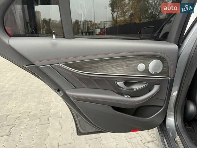 Серый Мерседес Е-Класс, объемом двигателя 3 л и пробегом 80 тыс. км за 53000 $, фото 27 на Automoto.ua