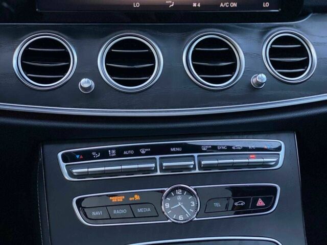 Серый Мерседес Е-Класс, объемом двигателя 2 л и пробегом 94 тыс. км за 30990 $, фото 14 на Automoto.ua